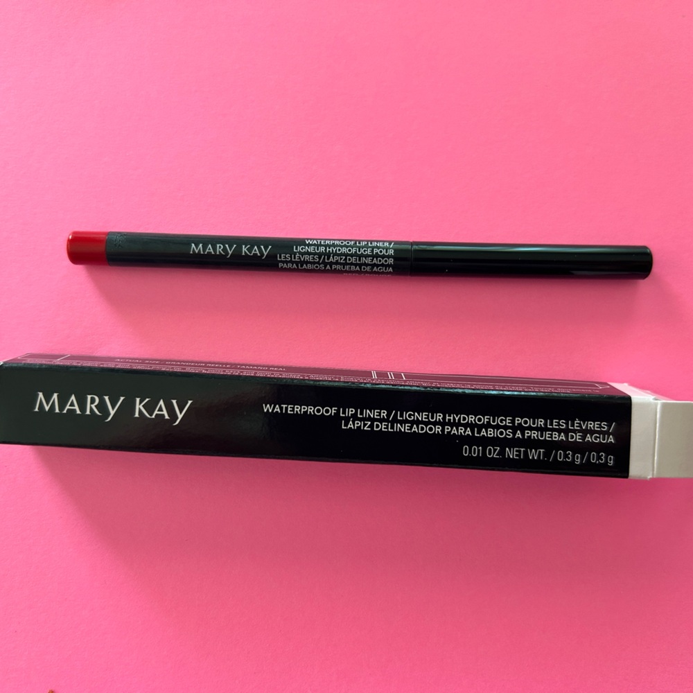 Mary Kay Waterproof Lip Liner - Red Rouge